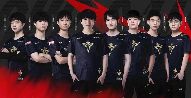 西蒙斯与弗 西蒙斯与弗