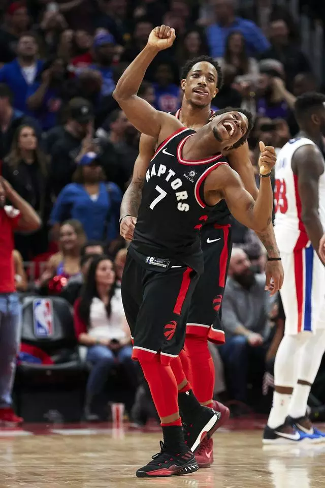 季就轰下场 季就轰下场